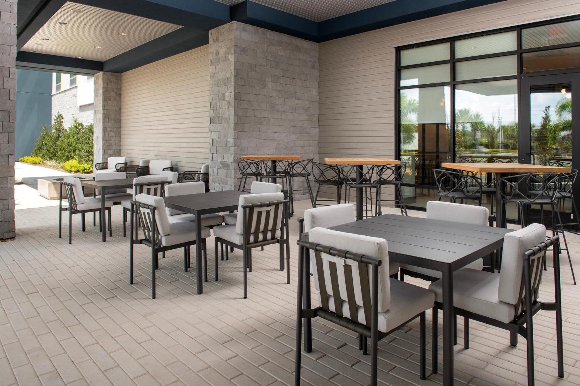 Hampton Inn Orlando Southeast Nona Narcoossee Екстериор снимка