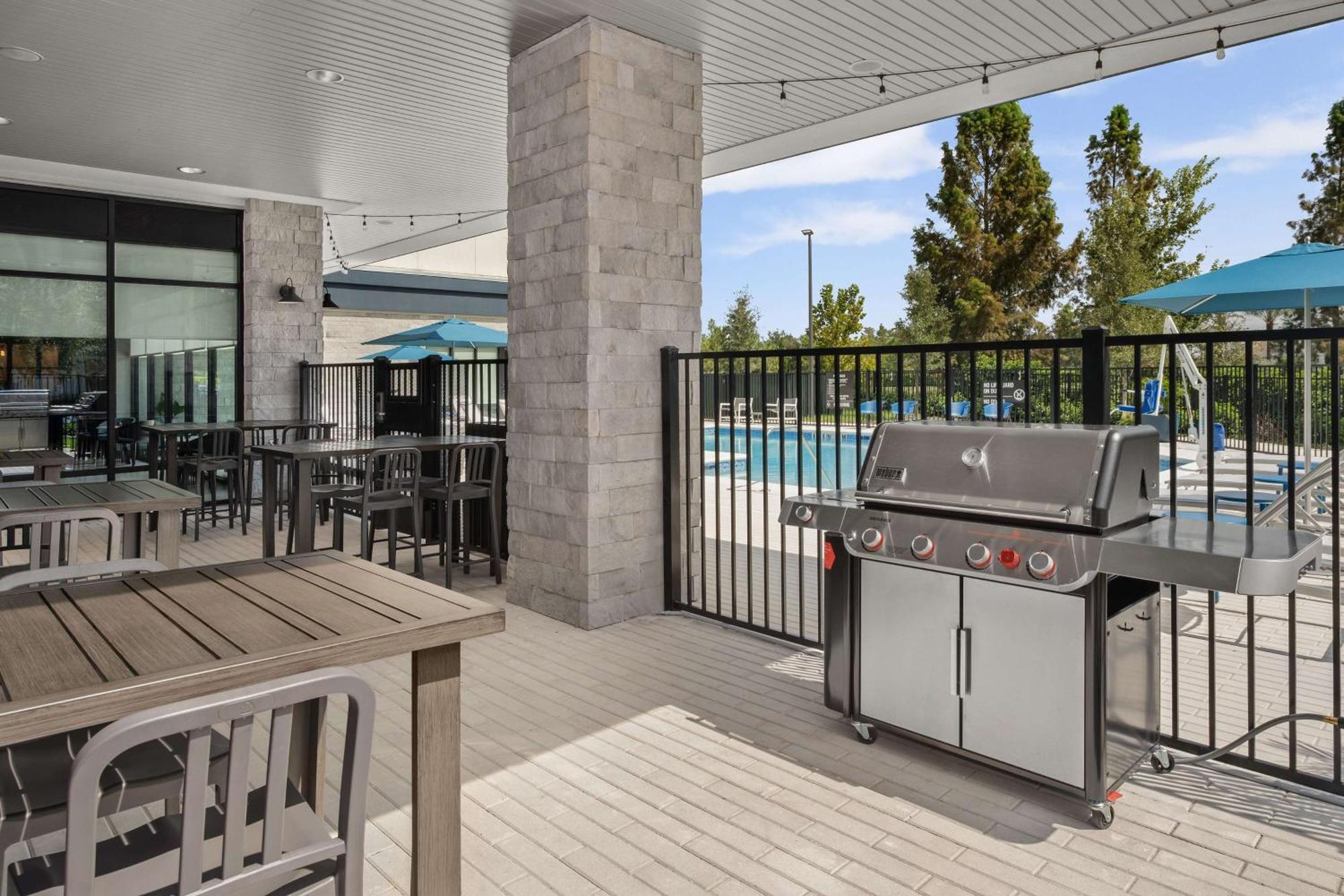 Hampton Inn Orlando Southeast Nona Narcoossee Екстериор снимка